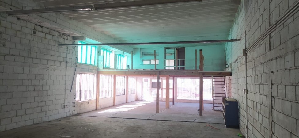 Local sobre Boulevard