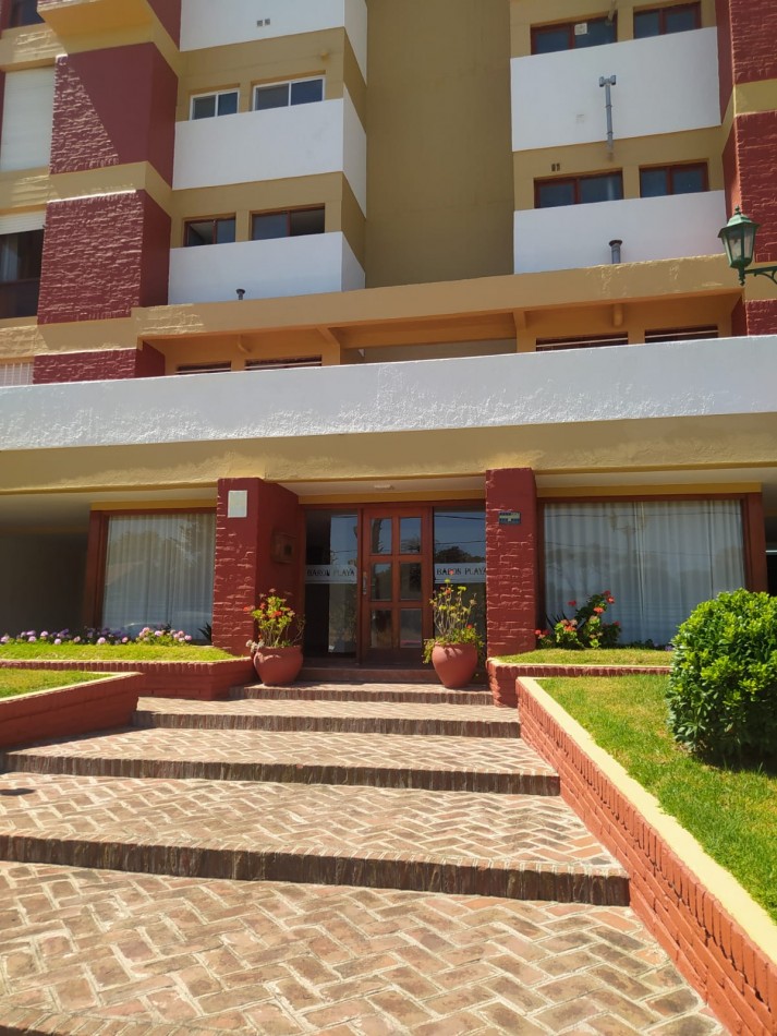 Departamento 3 ambientes c/ cochera VISTA AL MAR - EDIFICIO BARON PLAYA