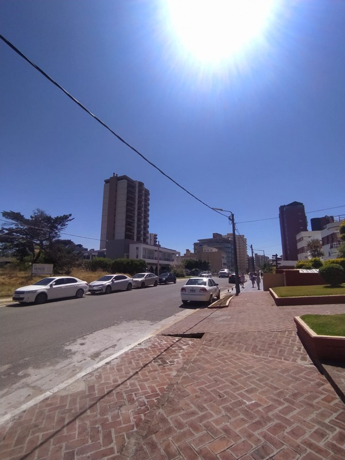 Departamento 3 ambientes c/ cochera VISTA AL MAR - EDIFICIO BARON PLAYA