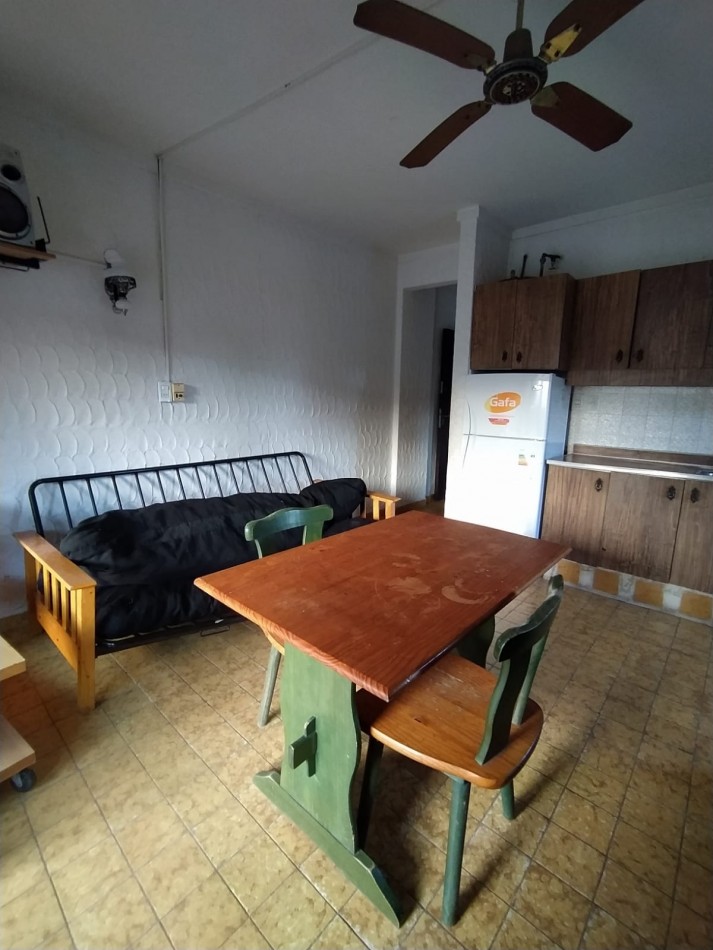 DEPARTAMENTO 2 AMBIENTES A REFACCIONAR