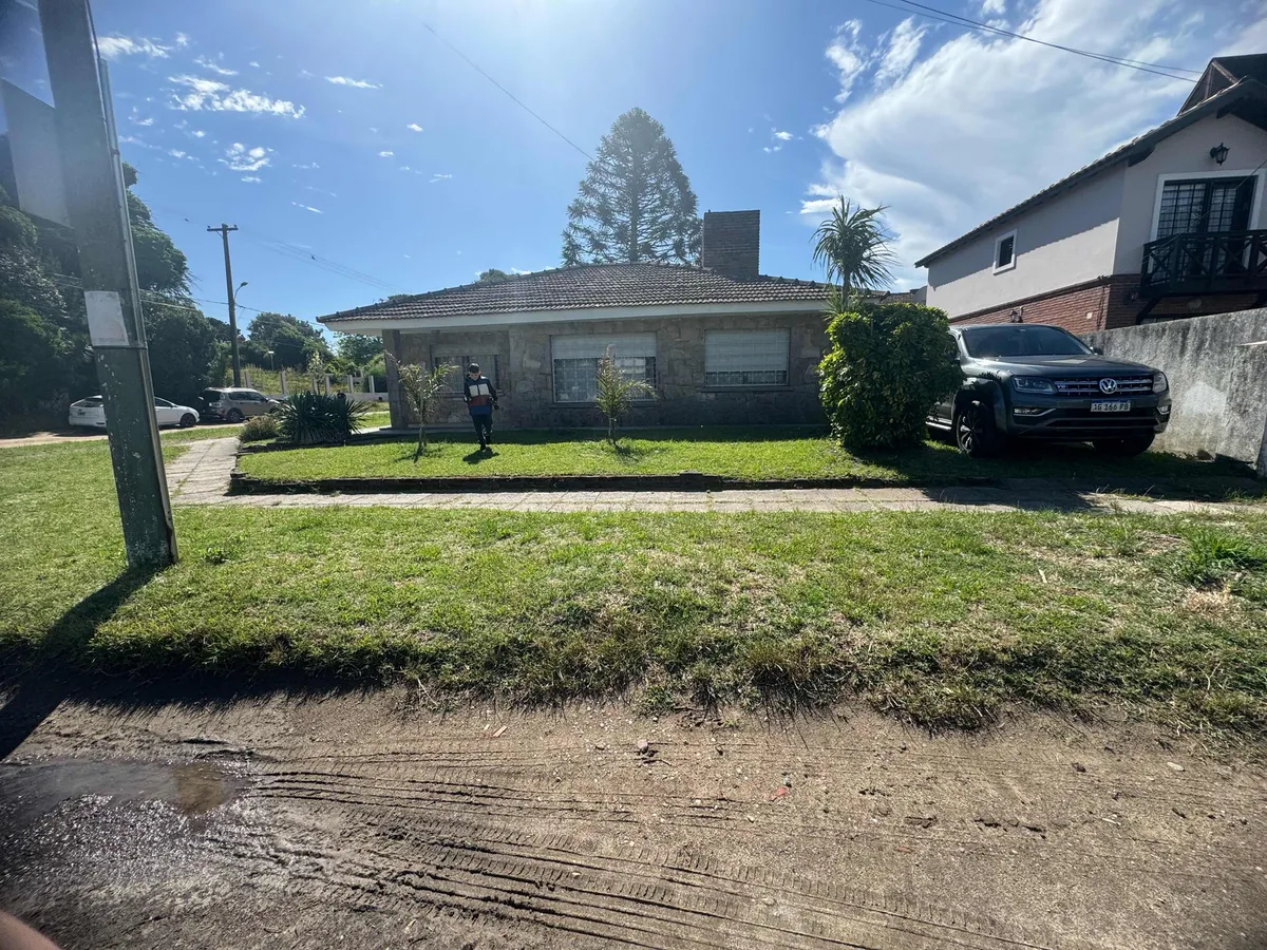 Chalet 5 Ambientes en el corazon de centro Geselino