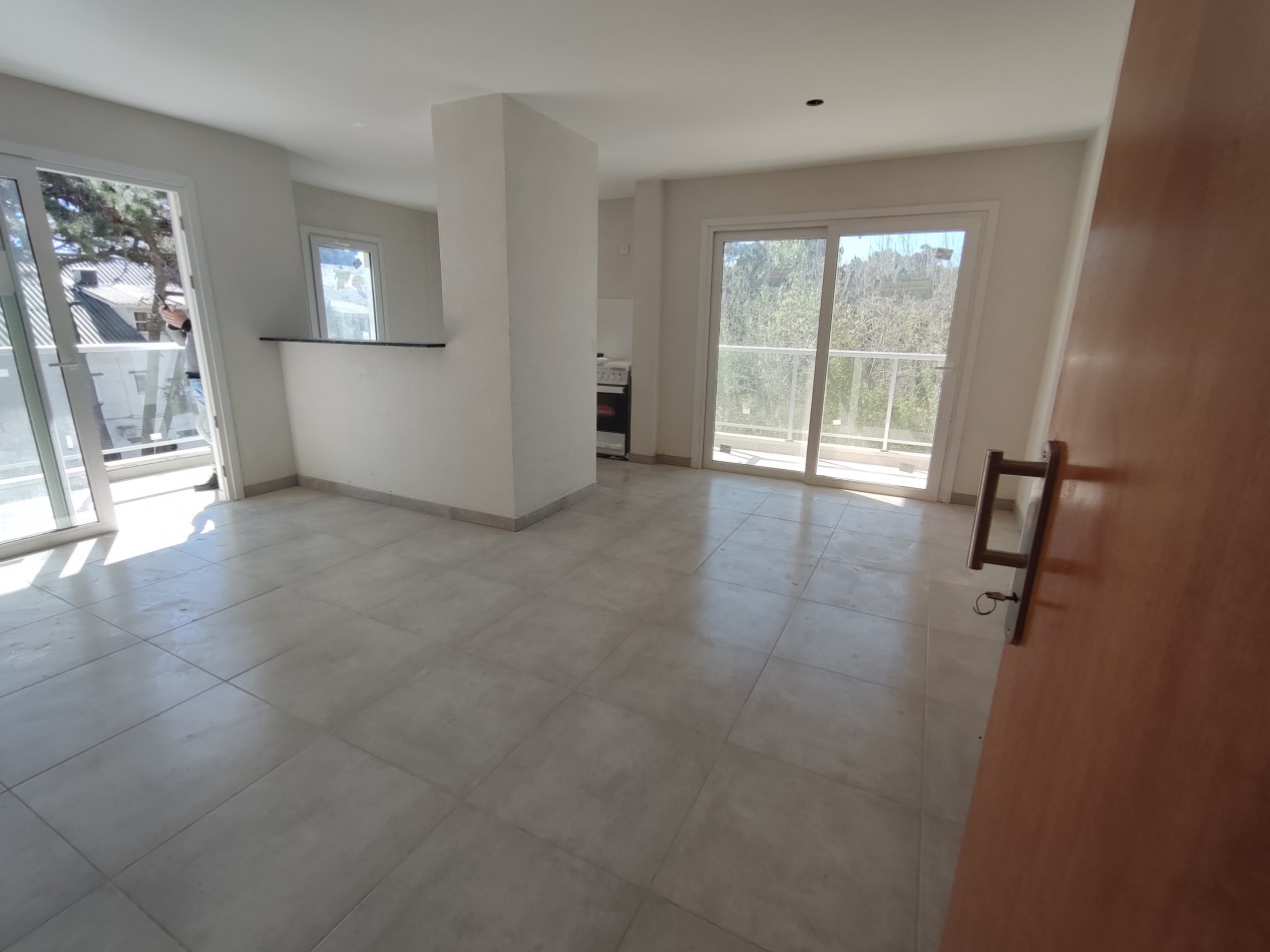 DEPARTAMENTO 3 AMBIENTES A ESTRENAR - VALERIA DEL MAR -CENTRO 