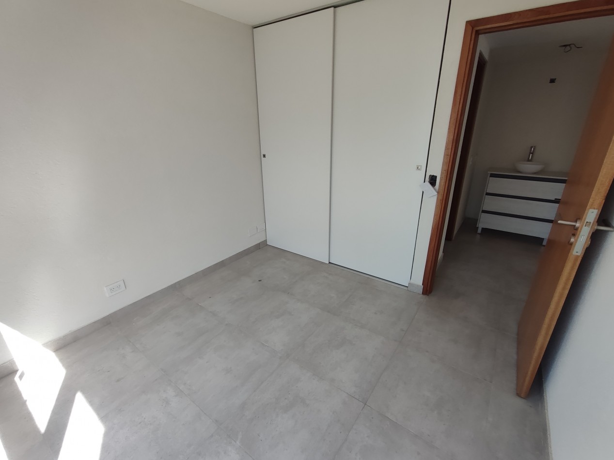 DEPARTAMENTO 3 AMBIENTES A ESTRENAR - VALERIA DEL MAR -CENTRO 