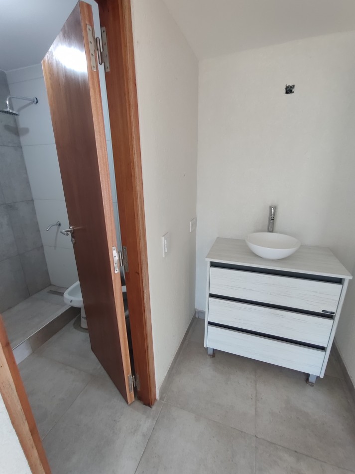 DEPARTAMENTO 3 AMBIENTES A ESTRENAR - VALERIA DEL MAR -CENTRO 