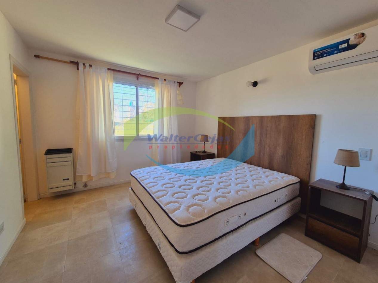 Venta de Casa con departamento en Ostende