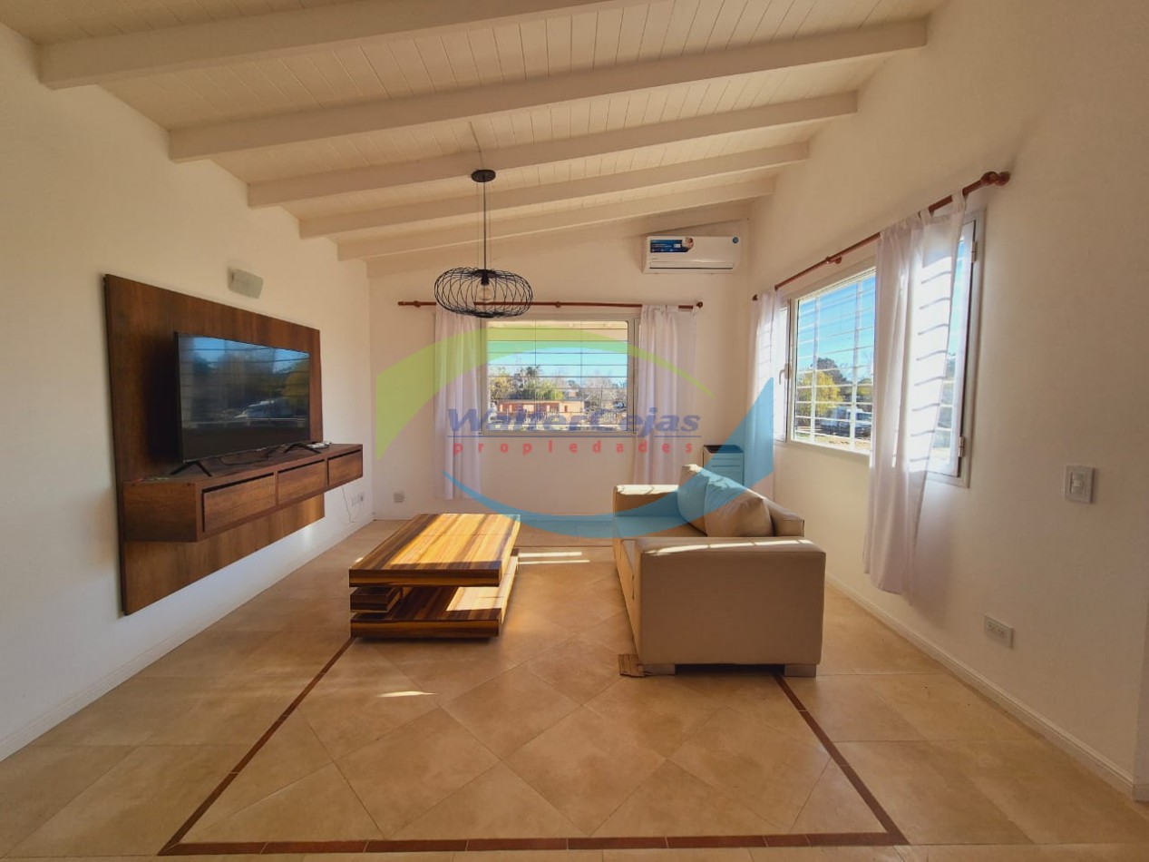 Venta de Casa con departamento en Ostende