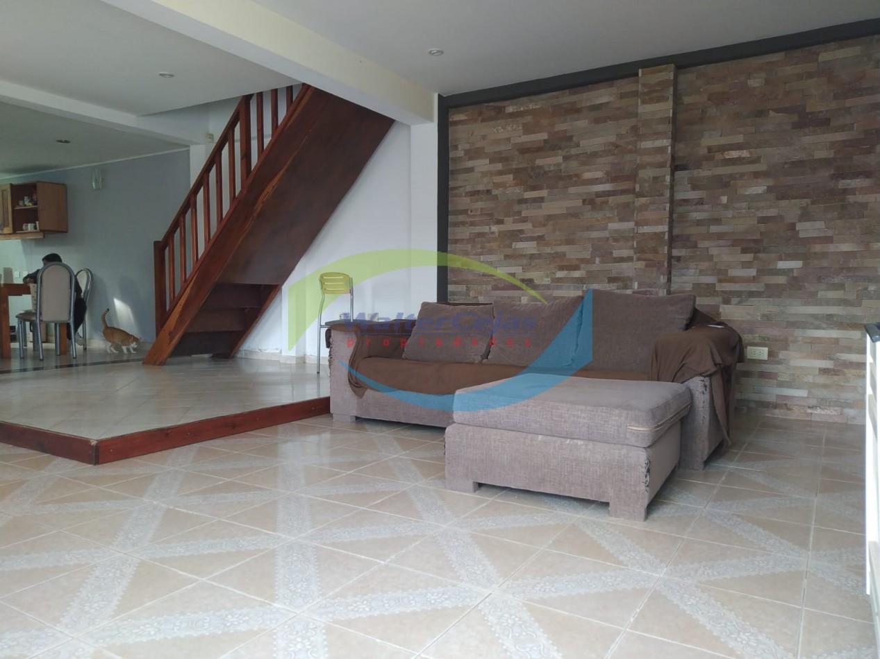 Casa en Venta en Esquina COMERCIAL