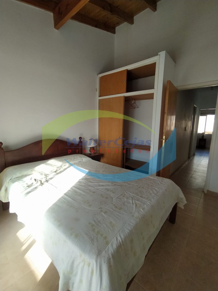 TRIPLEX 4 AMBIENTES - TODOS LOS SERVICIOS - 50 MTS DEL MAR  -  6 UNIDADES DISPONIBLES 