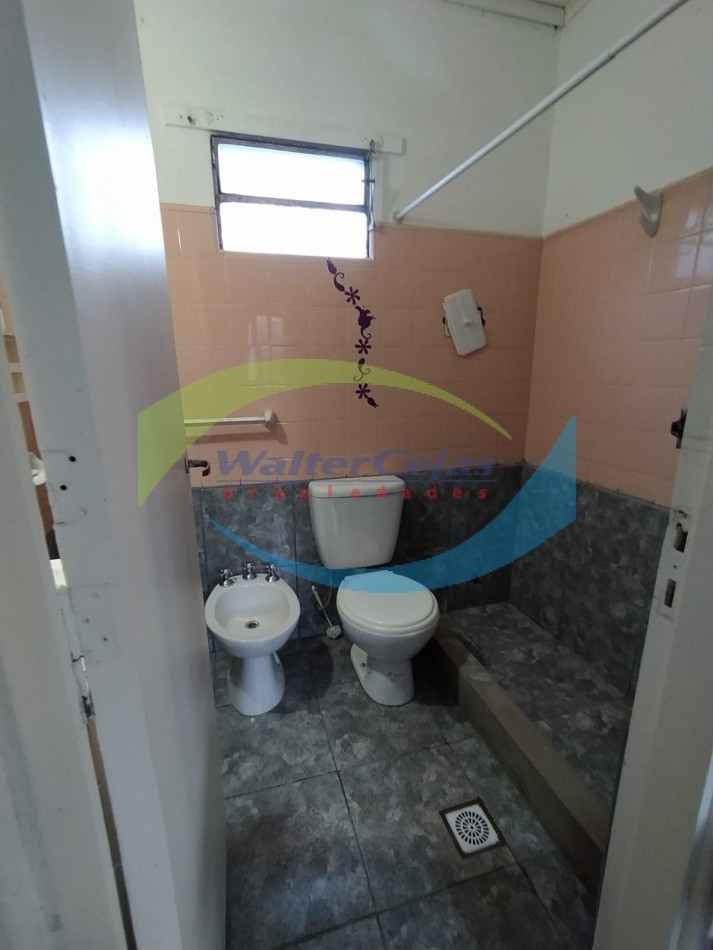 Casa en VENTA en zona residencial a refaccionar - Apta Credito