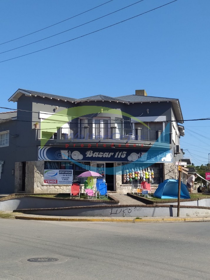 VENTA EN BLOCK - LOCAL COMERCIAL + 7 DEPARTAMENTOS 