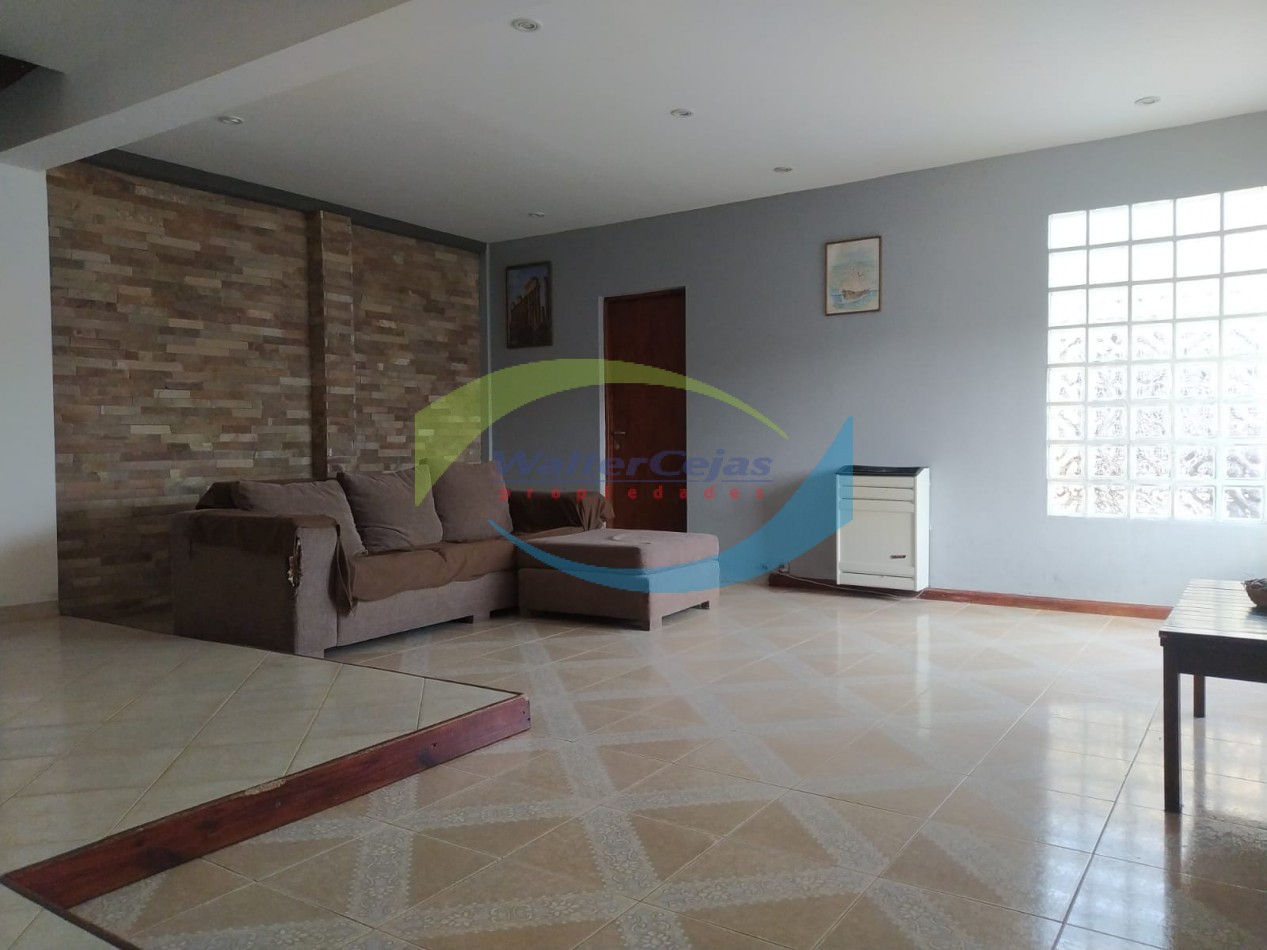 Casa en Venta en Esquina COMERCIAL