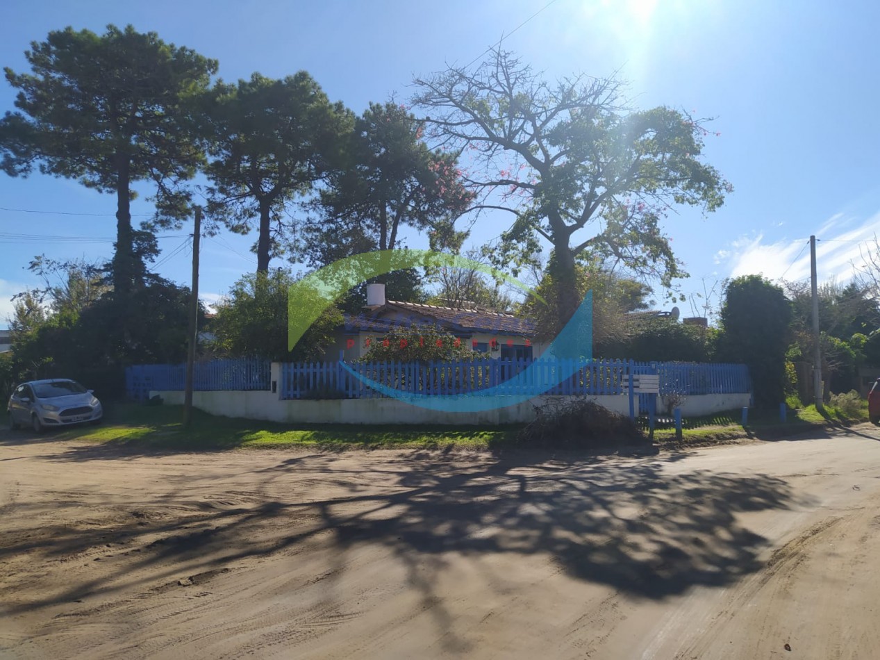 Casa en VENTA en zona residencial a refaccionar - Apta Credito