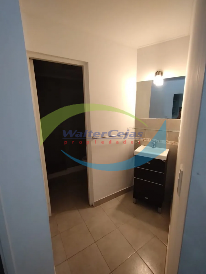 DEPARTAMENTO 2 AMBIENTES EN EL CENTRO DE GESELL - PLANTA BAJA - TODOS LOS SERVICIOS