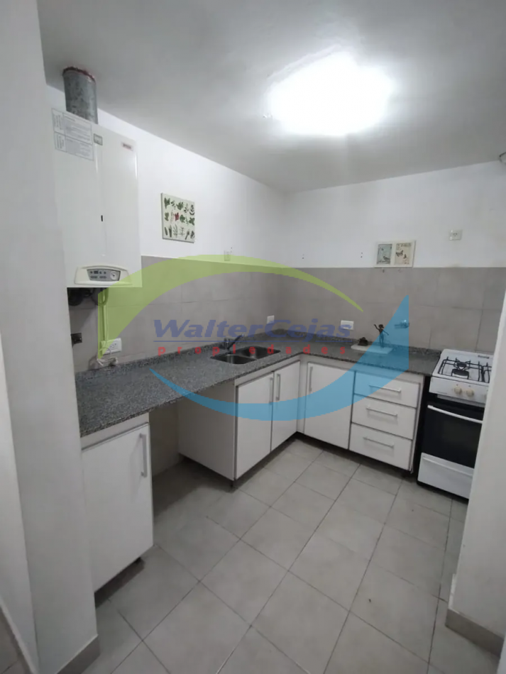 DEPARTAMENTO 2 AMBIENTES EN EL CENTRO DE GESELL - PLANTA BAJA - TODOS LOS SERVICIOS