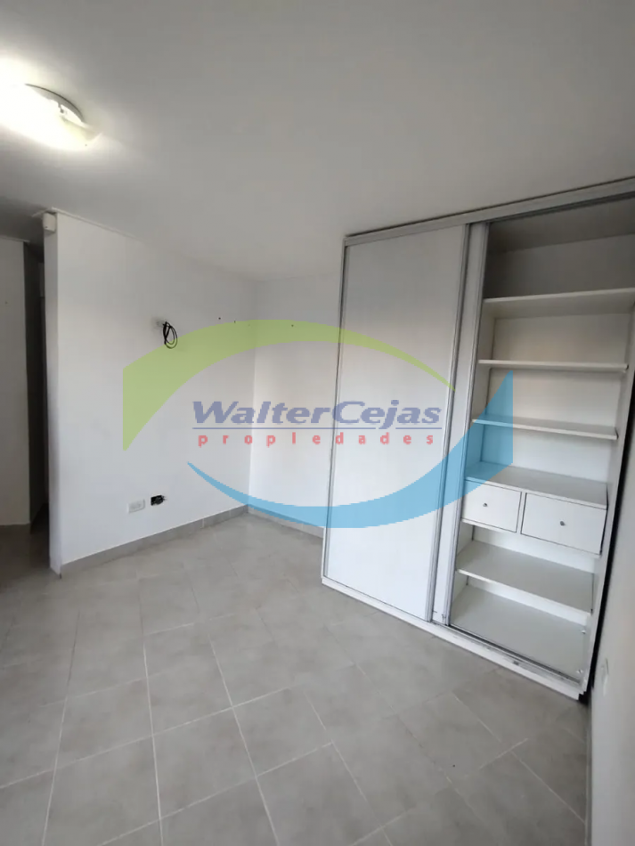 DEPARTAMENTO 2 AMBIENTES EN EL CENTRO DE GESELL - PLANTA BAJA - TODOS LOS SERVICIOS