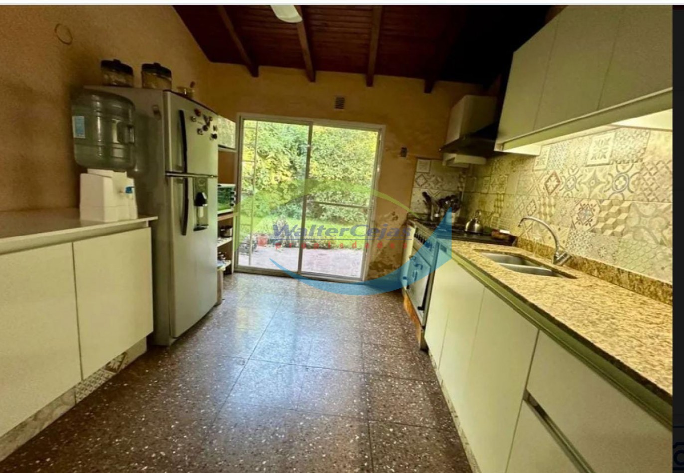 Excelente Chalet En Barrio Parque El Cazador - Escobar - 