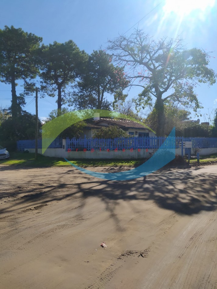 Casa en VENTA en zona residencial a refaccionar - Apta Credito