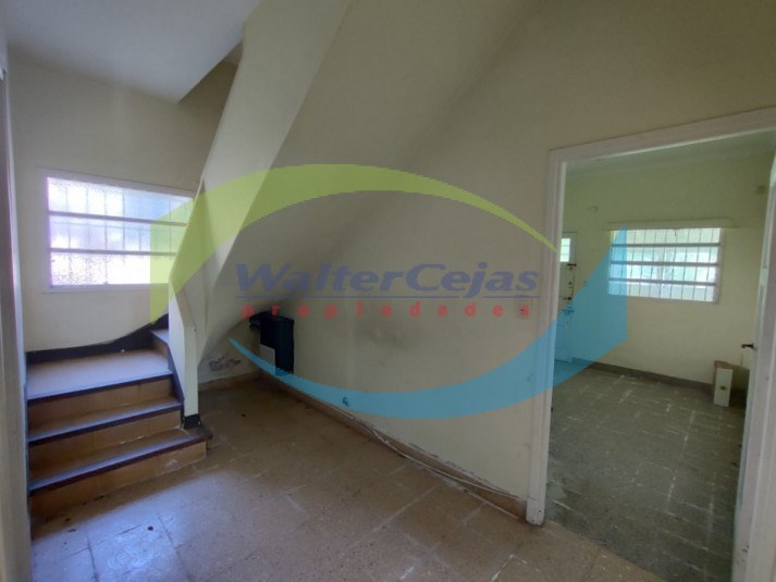 CASA A REFACCIONAR - ZONA CENTRO - SOBRE LOTE MULTIFAMILIAR / HOTELERO