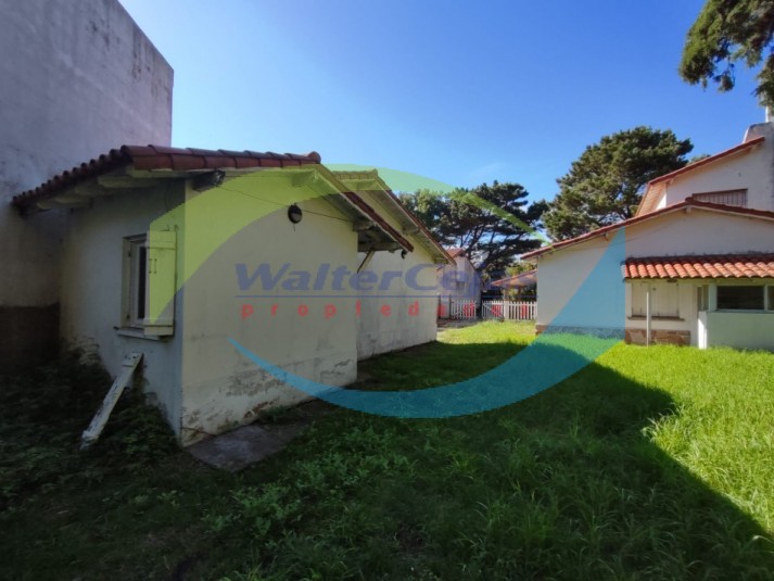 CASA A REFACCIONAR - ZONA CENTRO - SOBRE LOTE MULTIFAMILIAR / HOTELERO