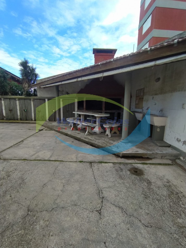 DEPARTAMENTO 2 AMBIENTES C/COCHERA - GESELL SUR