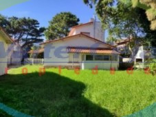 CASA A REFACCIONAR - ZONA CENTRO - SOBRE LOTE MULTIFAMILIAR / HOTELERO