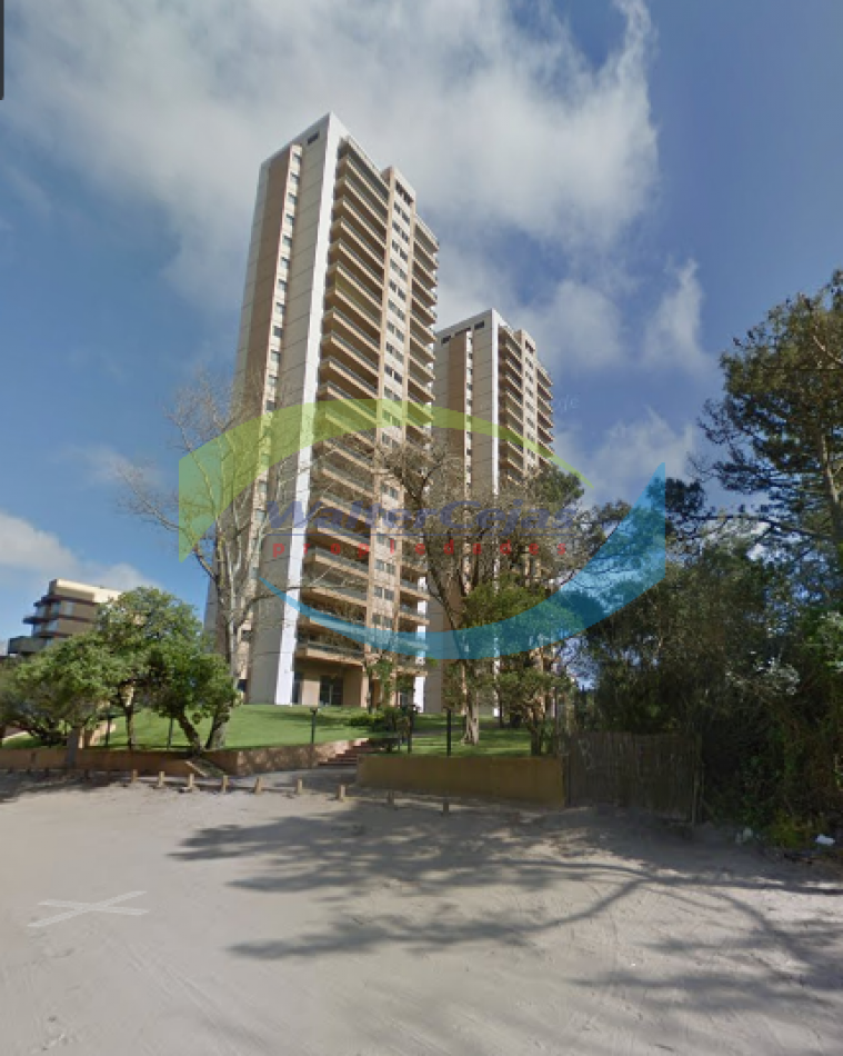 Exclusivo Semi piso 4 Ambientes con cochera doble - Zona Norte 