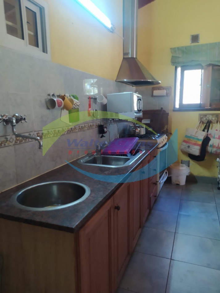 IMPORTANTE CHALET 4 AMBIENTES EN ZONA RESIDENCIAL DE GESELL - APTA CREDITO BANCARIO -