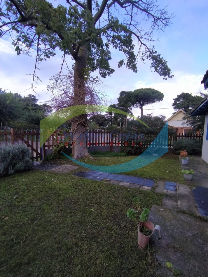 Casa en VENTA en zona residencial a refaccionar - Apta Credito