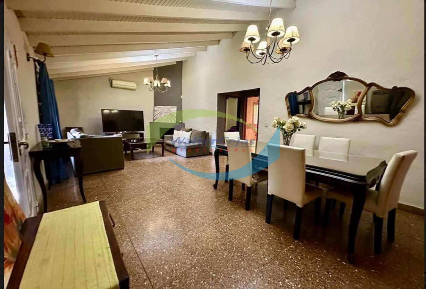 Excelente Chalet En Barrio Parque El Cazador - Escobar - 