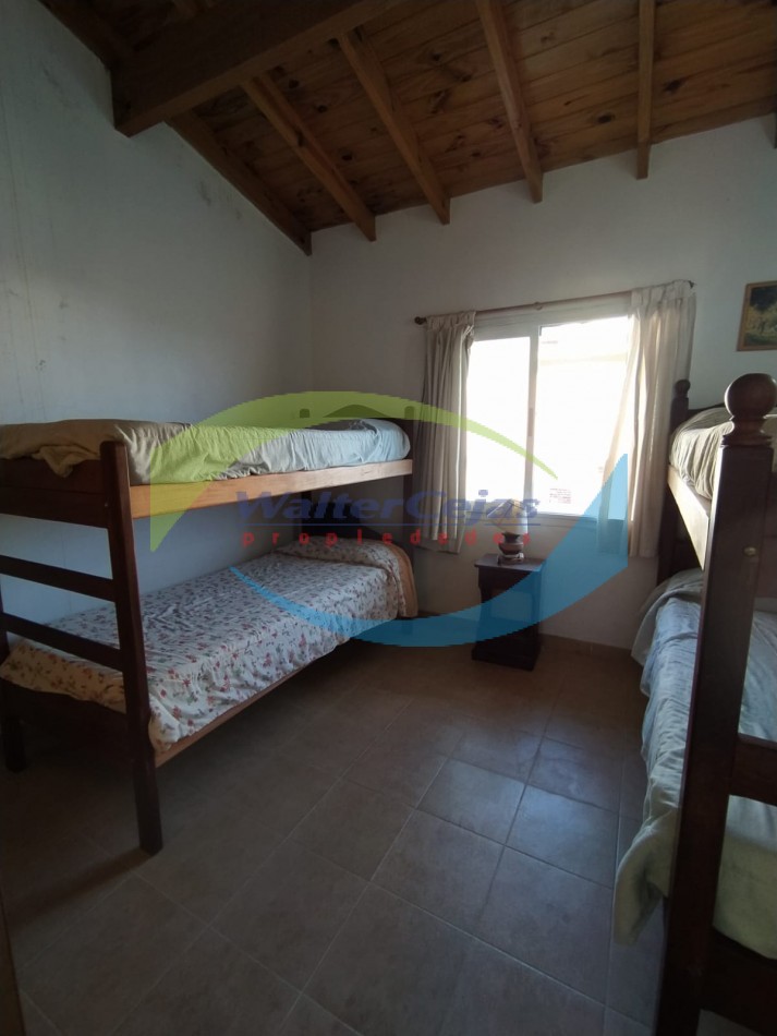 TRIPLEX 4 AMBIENTES - TODOS LOS SERVICIOS - 50 MTS DEL MAR  -  6 UNIDADES DISPONIBLES 