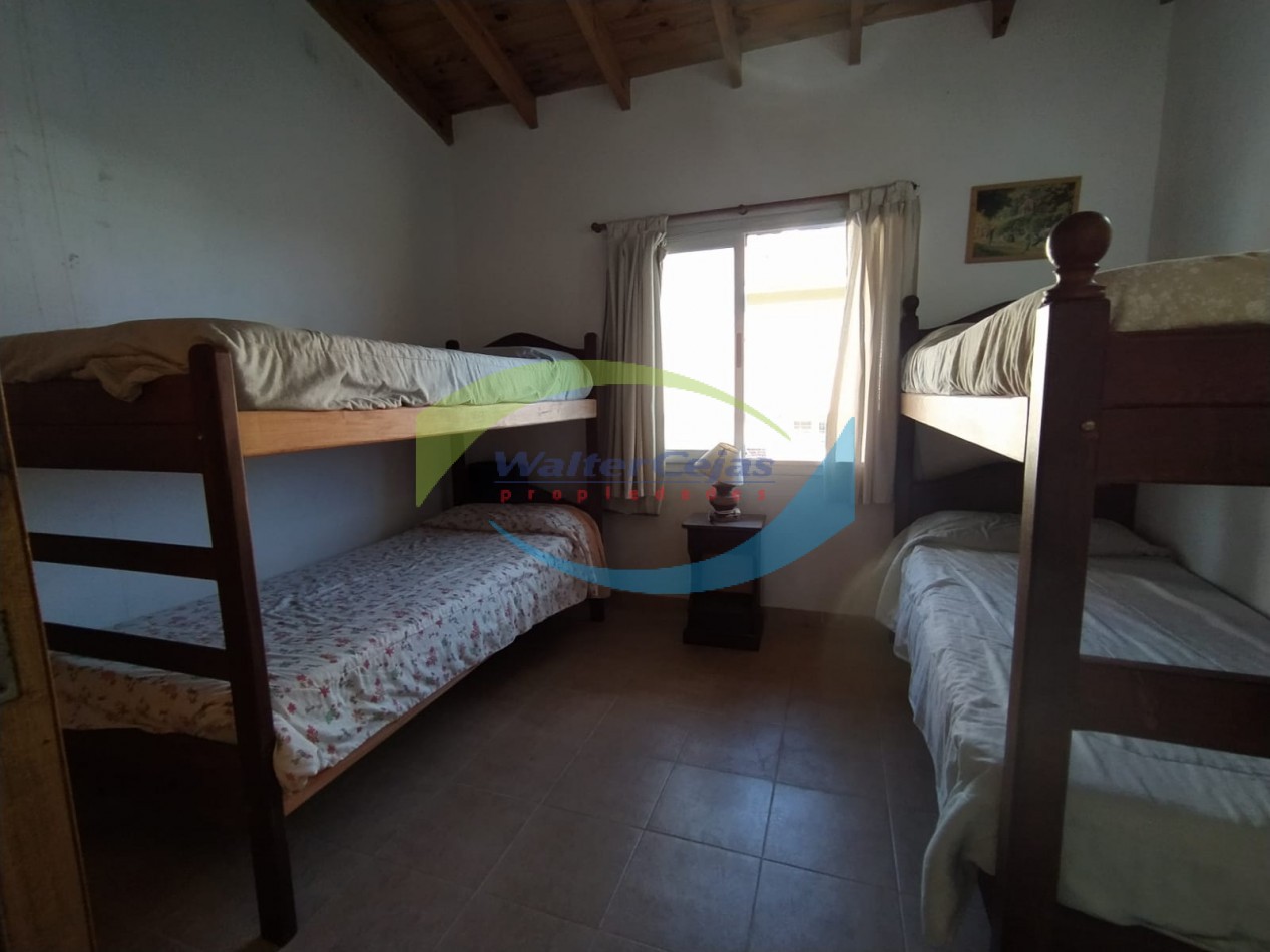 TRIPLEX 4 AMBIENTES - TODOS LOS SERVICIOS - 50 MTS DEL MAR  -  6 UNIDADES DISPONIBLES 