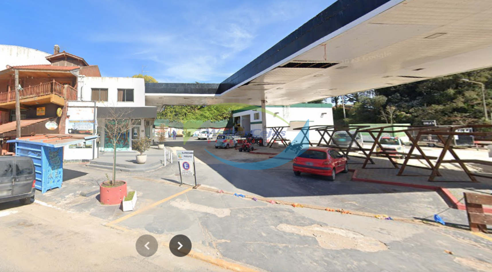 VENTA DE ESTRATEGICA ESQUINA EN EL CENTRO DE GESELL