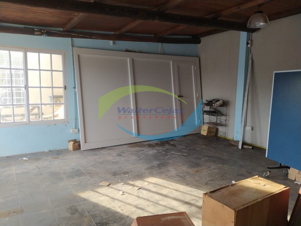 Casa en Venta en Esquina COMERCIAL