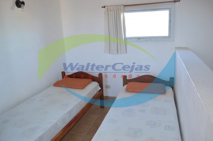 Excelente Triplex de 4 ambientes frente al mar -
