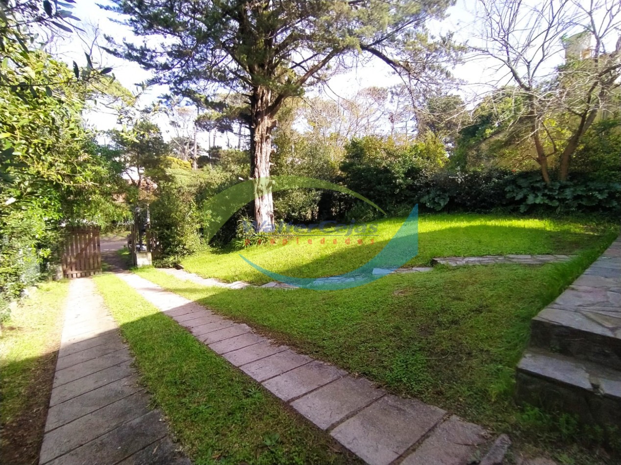 CASA EN ALQUILER - EN EL CORAZON DE BARRIO NORTE