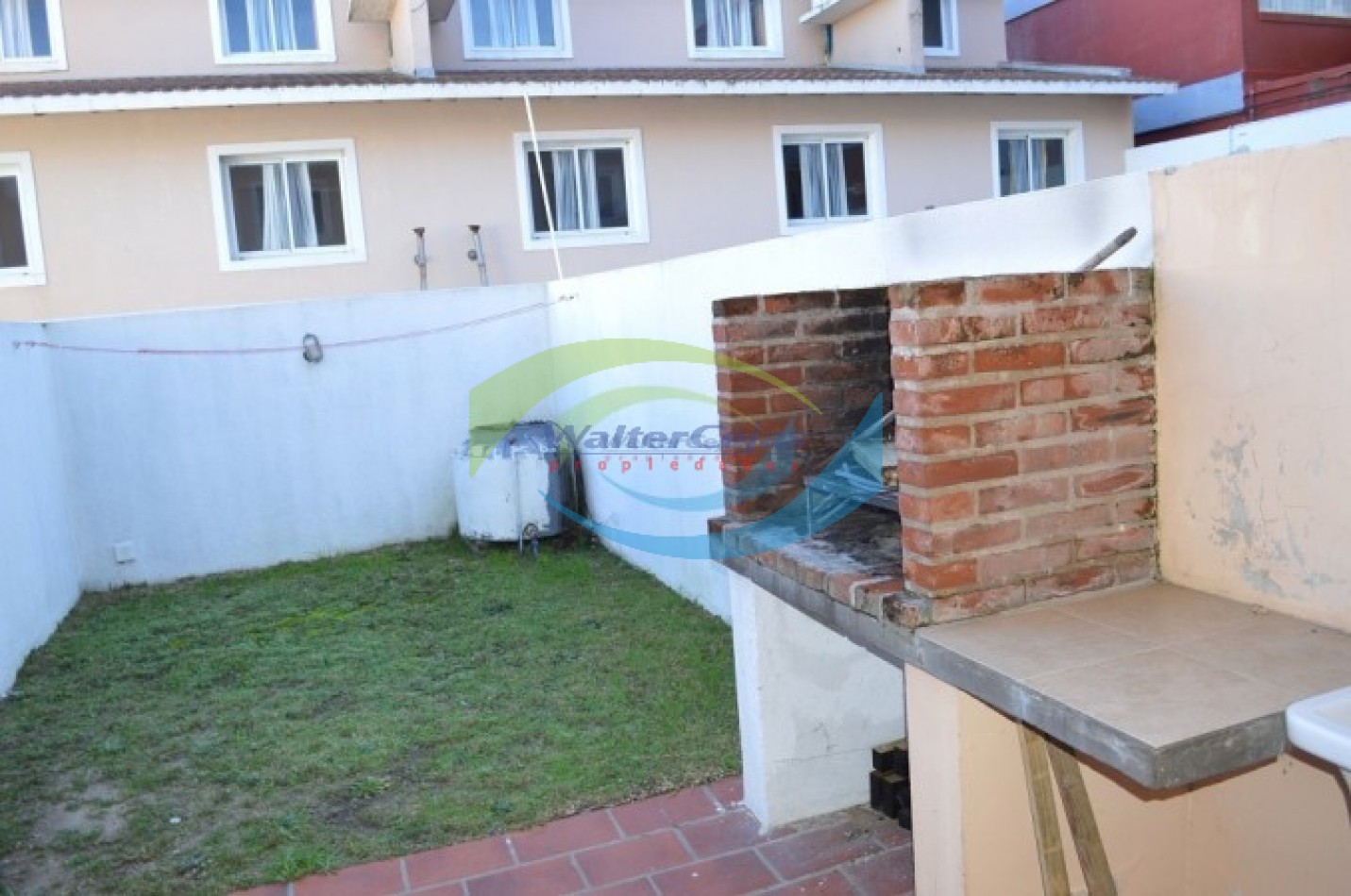  UNIDAD 2 - TRIPLEX 4 AMBIENTES CON TODOS LOS SERIVICIOS - VISTA AL MAR 