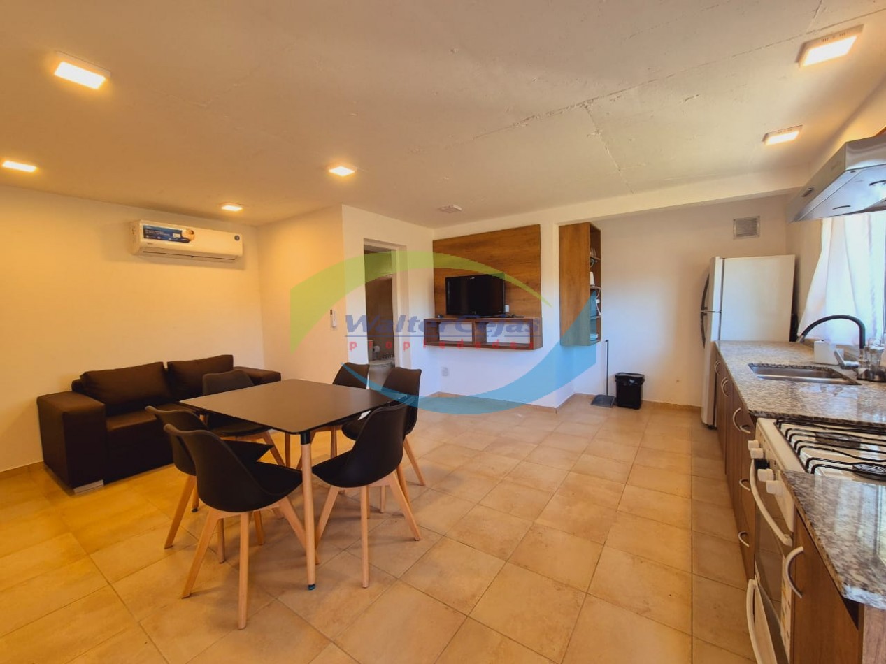 Venta de Casa con departamento en Ostende