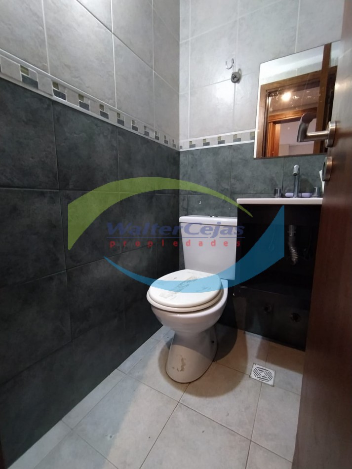 Casa 4 ambientes en Barrio la Carmencita 