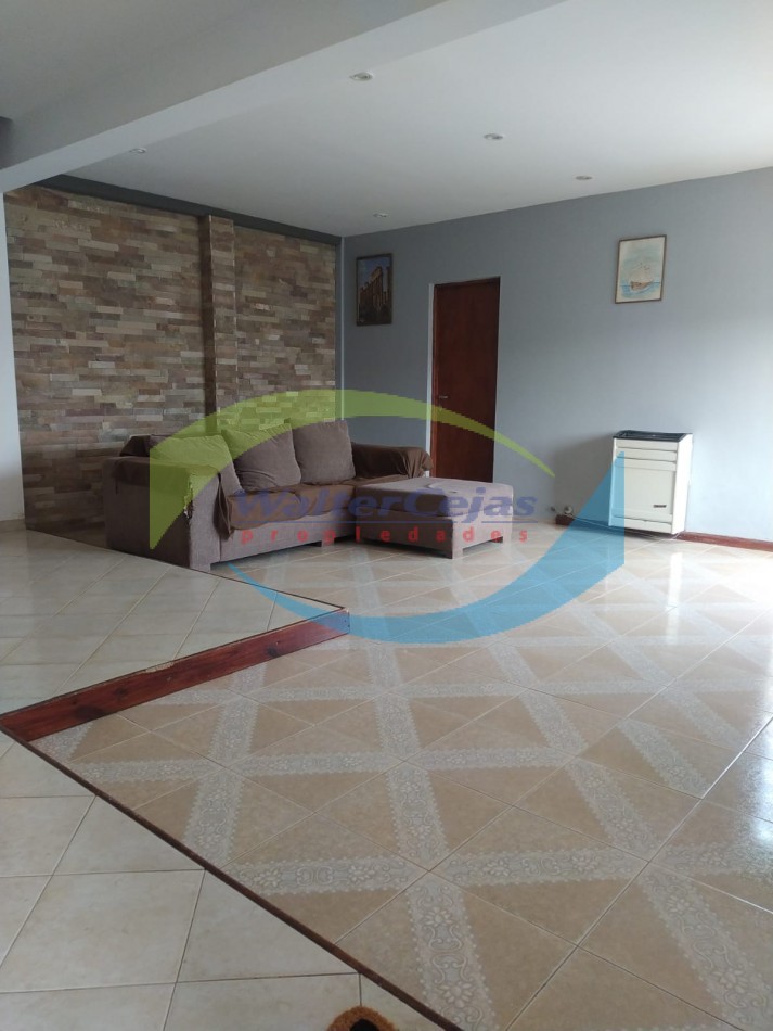 Casa en Venta en Esquina COMERCIAL