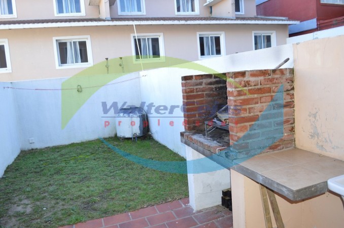 Excelente Triplex de 4 ambientes frente al mar -