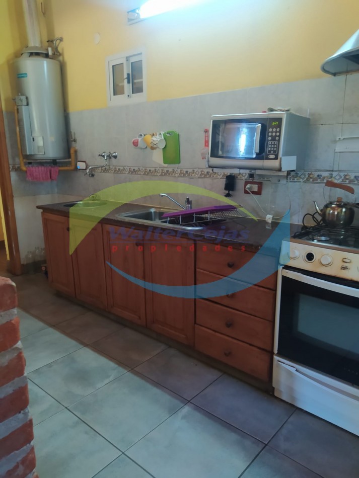 IMPORTANTE CHALET 4 AMBIENTES EN ZONA RESIDENCIAL DE GESELL - APTA CREDITO BANCARIO -