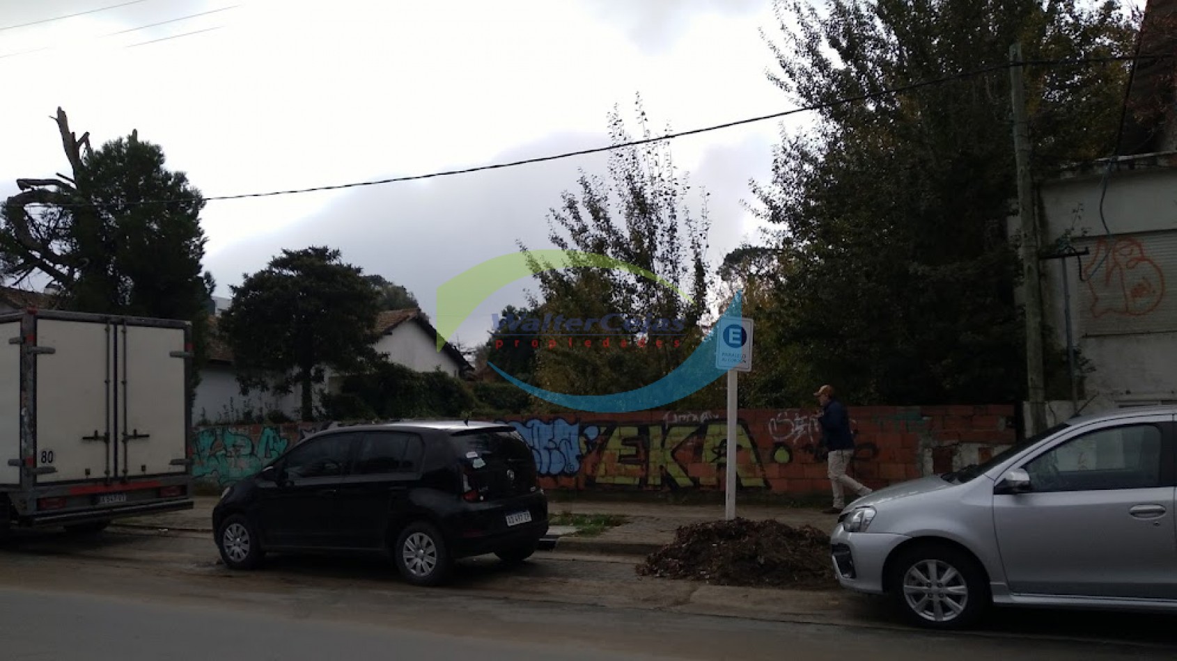 INMEJORABLE LOTE MULTIFAMILIAR COMERCIAL EN EL CORAZON DE PINAMAR