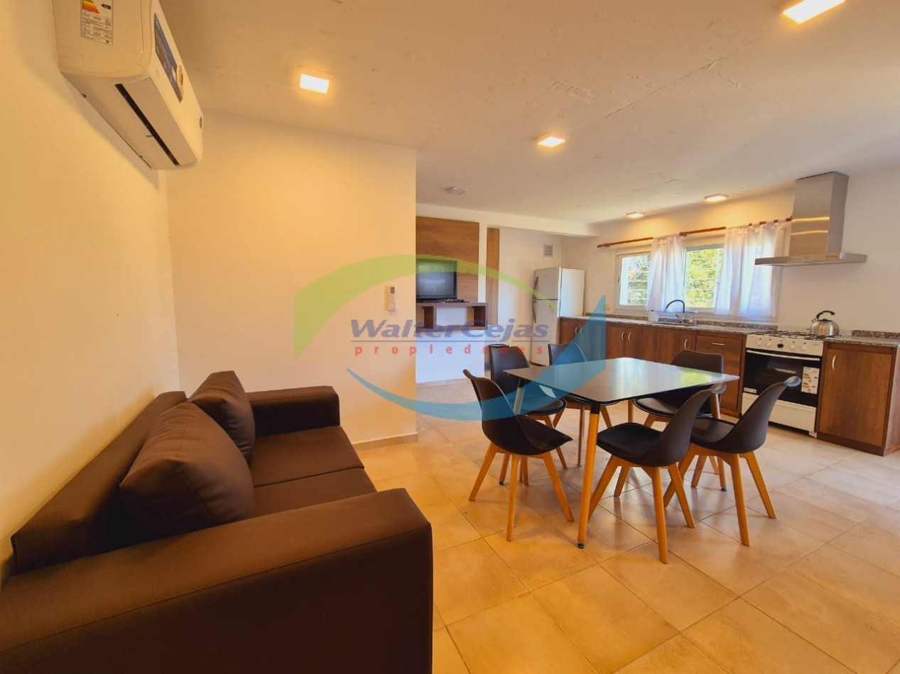 Venta de Casa con departamento en Ostende