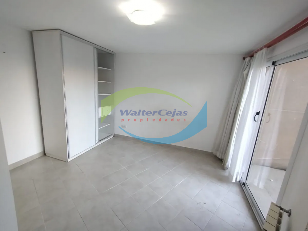 DEPARTAMENTO 2 AMBIENTES EN EL CENTRO DE GESELL - PLANTA BAJA - TODOS LOS SERVICIOS