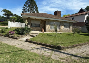 Chalet 5 Ambientes en el corazon de centro Geselino