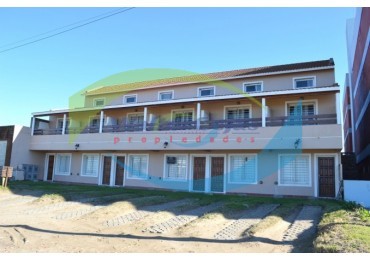  UNIDAD 2 - TRIPLEX 4 AMBIENTES CON TODOS LOS SERIVICIOS - VISTA AL MAR 