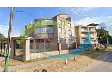 DEPARTAMENTO 2 AMBIENTES EN EL CENTRO DE GESELL - PLANTA BAJA - TODOS LOS SERVICIOS